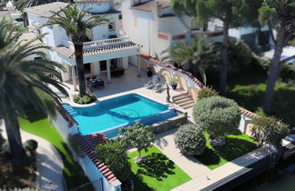 Photo 2 - 4 bedroom House in Castelló d'Empúries with private pool and garden