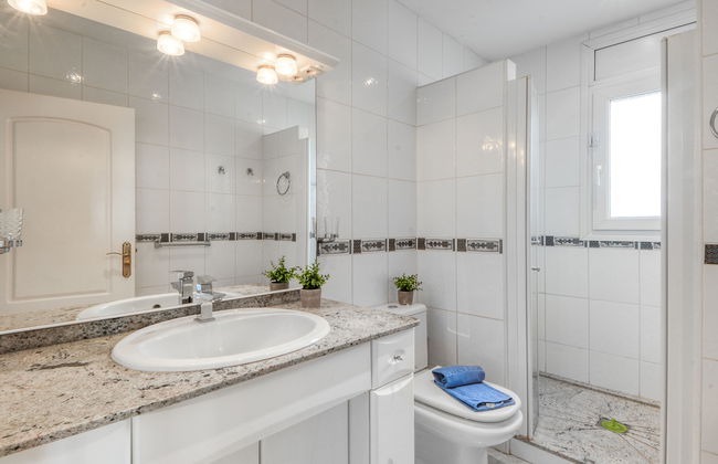 Casa de 5 quartos em Castelló d'Empúries com piscina privada e jardim - Foto 18