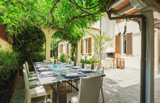 Photo 3 - Maison de 4 chambres à Pietrasanta avec jardin