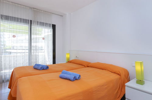 Foto 11 - Apartamento de 2 quartos em Salou com piscina e jardim