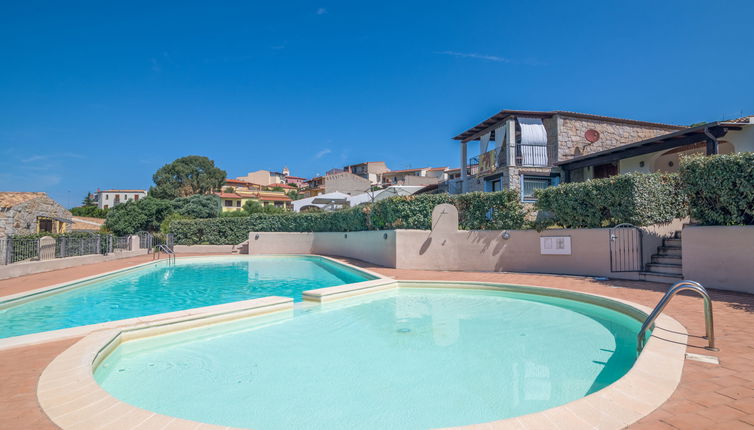 Photo 1 - Maison de 1 chambre à Badesi avec piscine et jardin