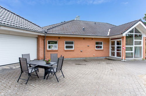 Photo 22 - Maison de 3 chambres à Blåvand avec terrasse et bain à remous