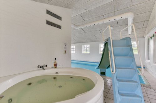 Foto 3 - Casa de 7 habitaciones en Ulfborg con piscina privada y terraza