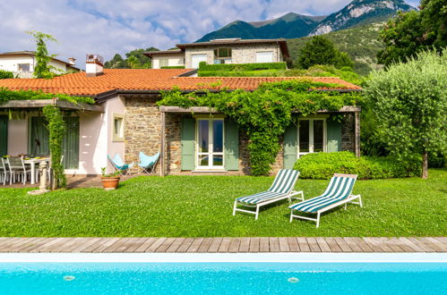 Foto 2 - Casa de 2 quartos em Griante com piscina privada e jardim