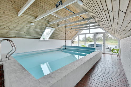 Foto 3 - Haus mit 5 Schlafzimmern in Ringkøbing mit privater pool und terrasse