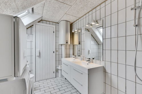 Foto 15 - Casa de 5 quartos em Ringkøbing com piscina privada e terraço