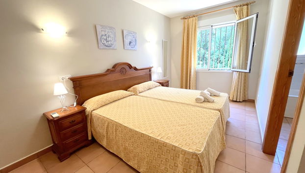 Casa de 4 quartos em Jávea com piscina privada e jardim - Foto 5