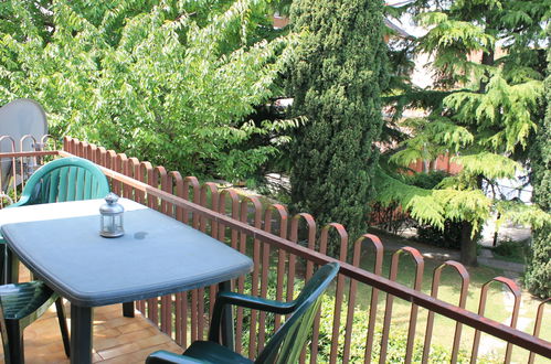 Photo 3 - 1 bedroom Apartment in Lazise with swimming pool and garden