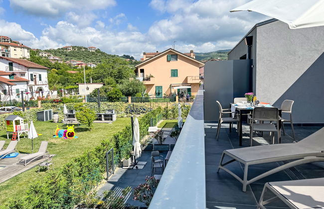 Apartamento de 1 quarto em Imperia com piscina e jardim - Foto 34