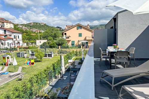 Photo 32 - Appartement de 1 chambre à Imperia avec piscine et jardin