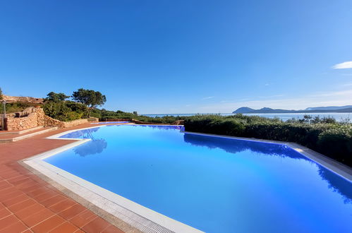 Photo 17 - Appartement de 2 chambres à Olbia avec piscine et vues à la mer