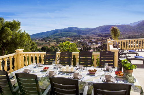 Foto 1 - Casa de 4 quartos em Alcalalí com piscina privada e jardim