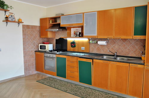 Photo 11 - 2 bedroom Apartment in Spigno Saturnia with garden