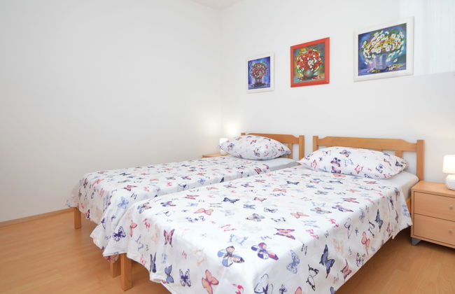 Casa de 3 quartos em Bilice com piscina privada e jardim - Foto 19