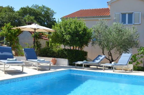 Photo 10 - Maison de 2 chambres à Bilice avec piscine privée et jardin