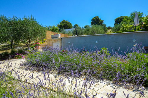 Foto 33 - Casa con 3 camere da letto a Bilice con piscina privata e vista mare