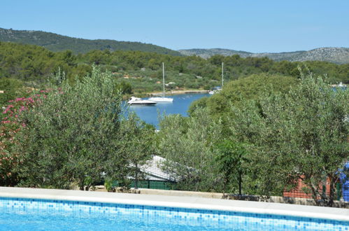 Foto 14 - Casa de 3 quartos em Bilice com piscina privada e vistas do mar