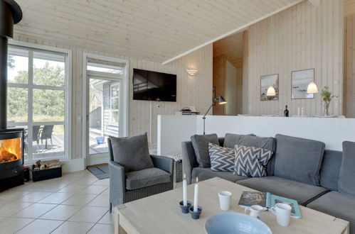 Photo 9 - Maison de 3 chambres à Aakirkeby avec terrasse et sauna