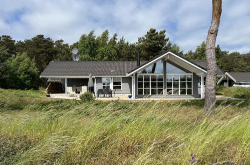 Photo 13 - Maison de 3 chambres à Aakirkeby avec terrasse et sauna