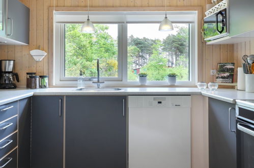Photo 17 - Maison de 3 chambres à Nexø avec terrasse et sauna