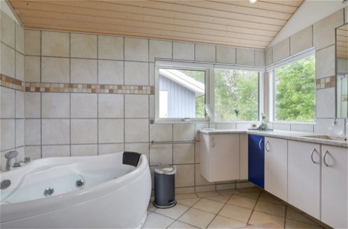 Foto 22 - Casa de 3 habitaciones en Nexø con terraza y sauna