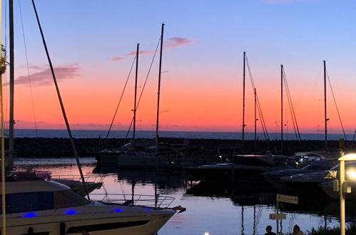 Foto 44 - Apartamento de 2 quartos em San Vincenzo com terraço e vistas do mar