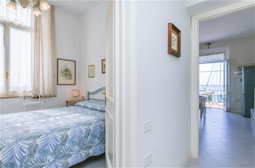 Foto 20 - Appartamento con 2 camere da letto a San Vincenzo con terrazza e vista mare