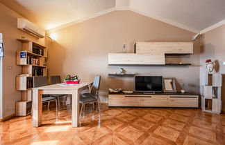 Foto 3 - Apartamento de 1 quarto em Agliano Terme com jardim e terraço