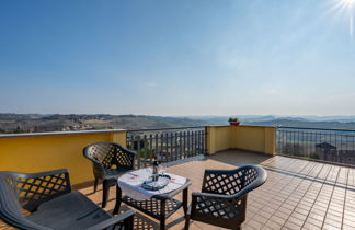Photo 2 - Appartement de 1 chambre à Agliano Terme avec jardin et terrasse