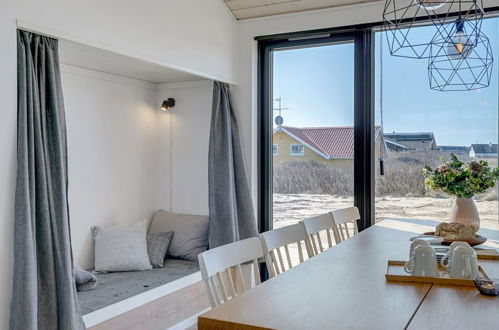 Foto 12 - Casa de 4 quartos em Klitmøller com terraço e sauna