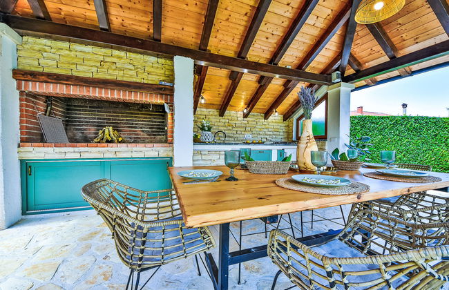 Apartamento de 3 quartos em Biograd na Moru com piscina e jardim - Foto 41