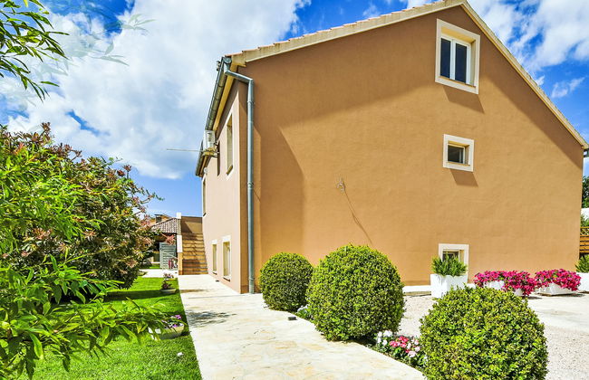 Apartamento de 3 quartos em Biograd na Moru com piscina e jardim - Foto 39