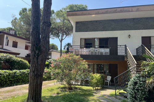 Photo 28 - Appartement de 2 chambres à Lignano Sabbiadoro avec jardin et terrasse