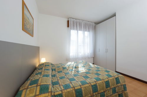 Photo 15 - 2 bedroom Apartment in Lignano Sabbiadoro with terrace and sea view