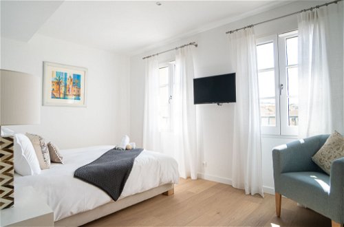 Foto 12 - Apartment mit 2 Schlafzimmern in Saint-Tropez mit blick aufs meer