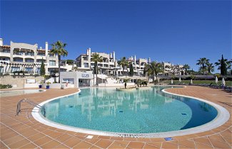 Photo 1 - 2 bedroom Apartment in Loulé with swimming pool and sea view