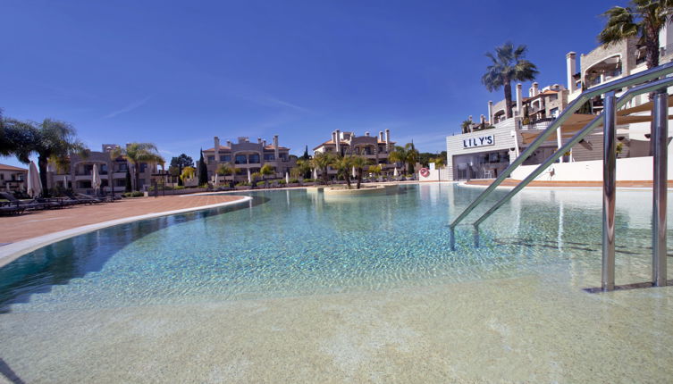 Foto 1 - Apartamento de 2 quartos em Loulé com piscina e vistas do mar