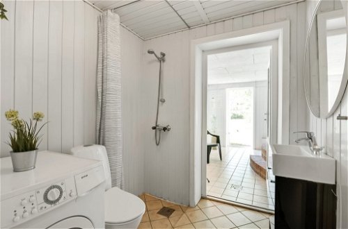 Foto 16 - Haus mit 4 Schlafzimmern in Ringkøbing mit privater pool und terrasse