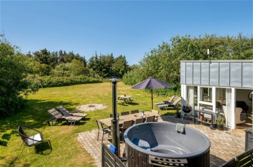 Photo 2 - Maison de 4 chambres à Ringkøbing avec piscine privée et terrasse