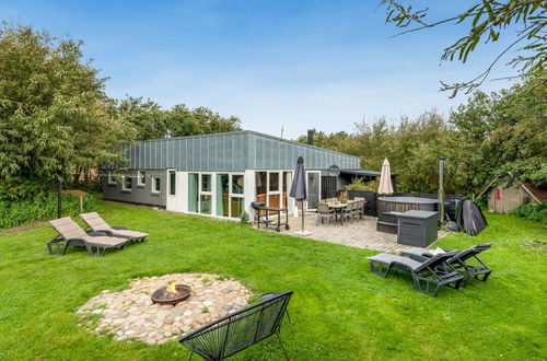 Foto 1 - Casa de 4 quartos em Ringkøbing com piscina privada e terraço