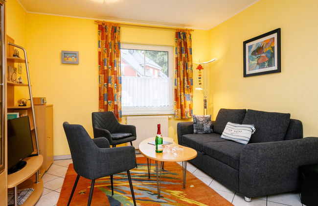 Apartamento de 2 quartos em Zinnowitz com terraƧo - Foto 1