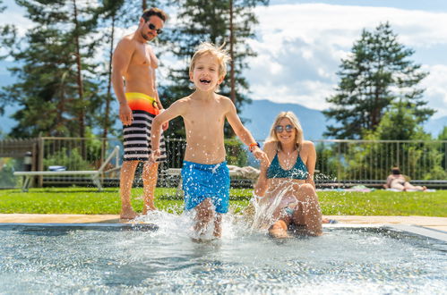 Photo 22 - Maison de 3 chambres à Hermagor-Pressegger See avec piscine et vues sur la montagne