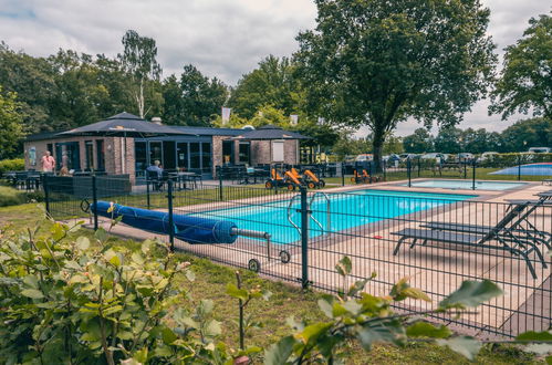 Photo 8 - Maison de 3 chambres à IJhorst avec piscine et terrasse