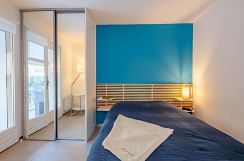 Foto 4 - Appartamento con 2 camere da letto a Fréjus con terrazza e vista mare