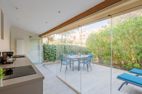 Foto 10 - Apartamento de 2 quartos em Fréjus com jardim e terraço