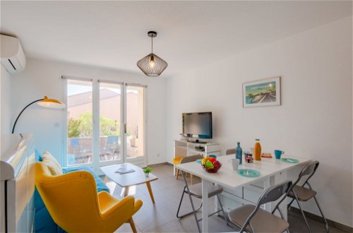 Foto 2 - Apartamento de 2 habitaciones en Fréjus con terraza y vistas al mar