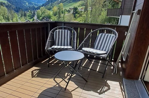 Foto 4 - Apartment mit 3 Schlafzimmern in Zweisimmen