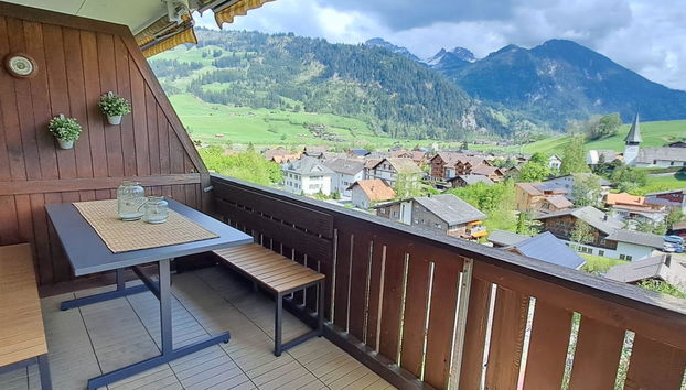 3 bedroom Apartment in Zweisimmen - Photo 5