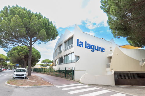 Photo 21 - Apartment in Le Grau-du-Roi with garden and sea view