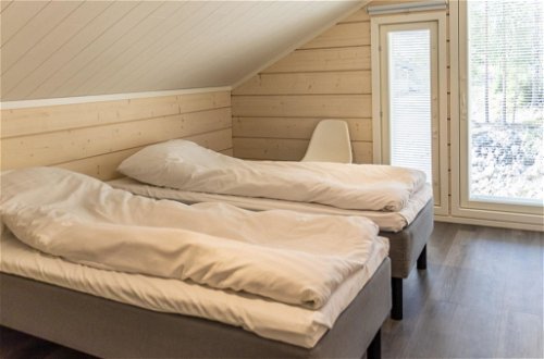 Foto 33 - Casa de 5 habitaciones en Pelkosenniemi con sauna y vistas a la montaña
